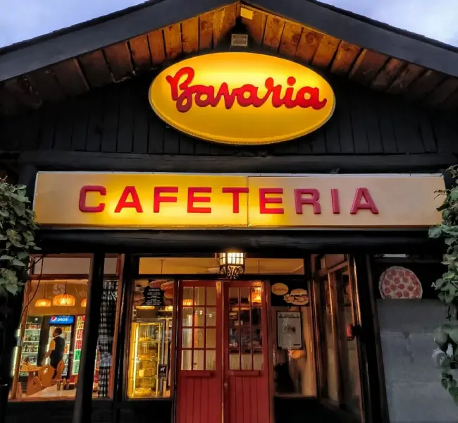 local Bavaria Paine Cafetería